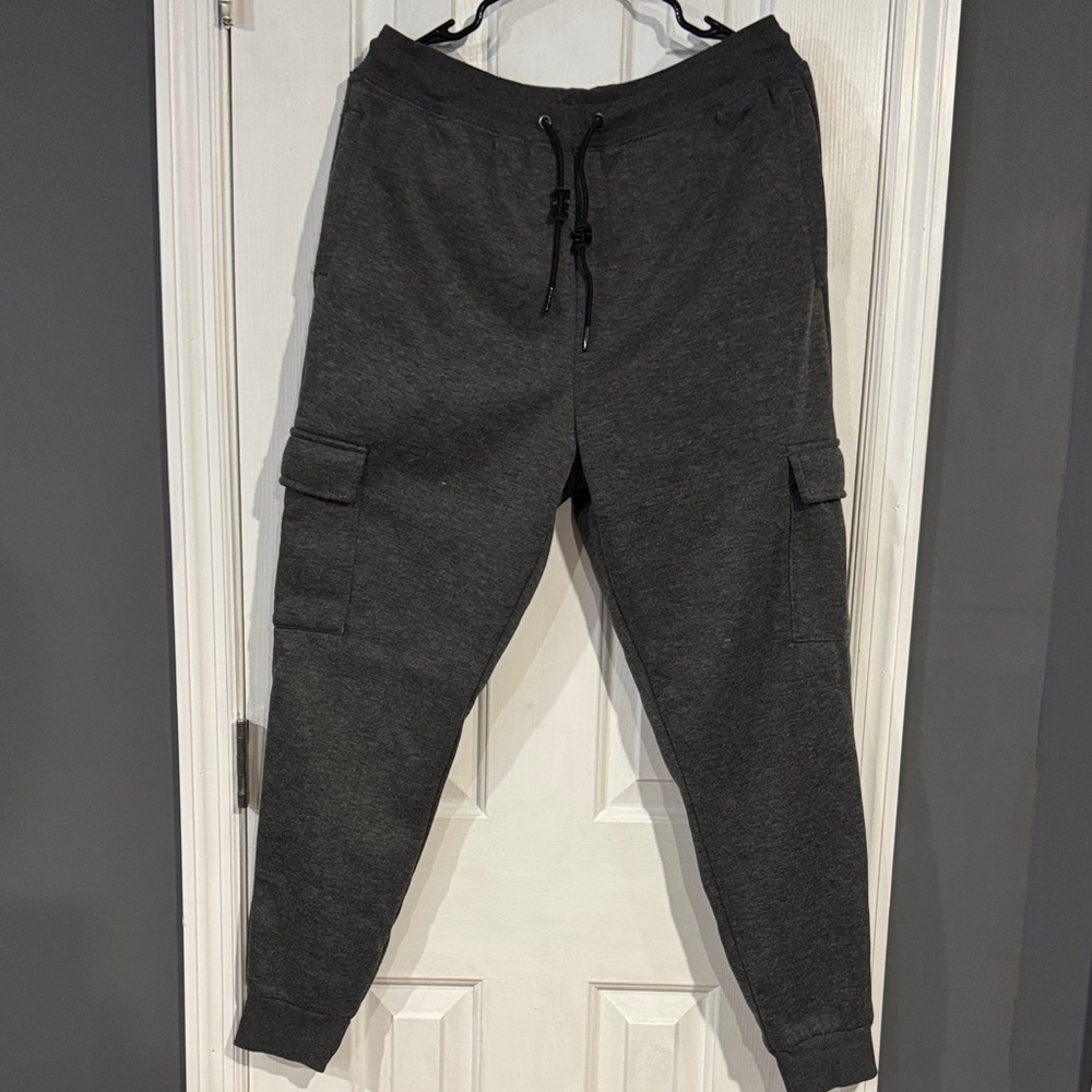 NWOT Men's Ascend Jean CO Charcol Cargo Jogger Sweatpants
